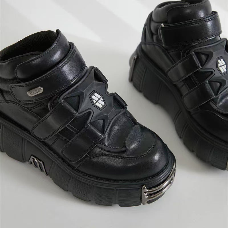 Dame Urban High-Top Sneakers med robust design Stilla