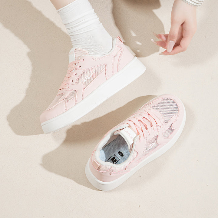 Dame Lettere og åndbare sneakers med innovativt design og skridsikkert sål Stilla