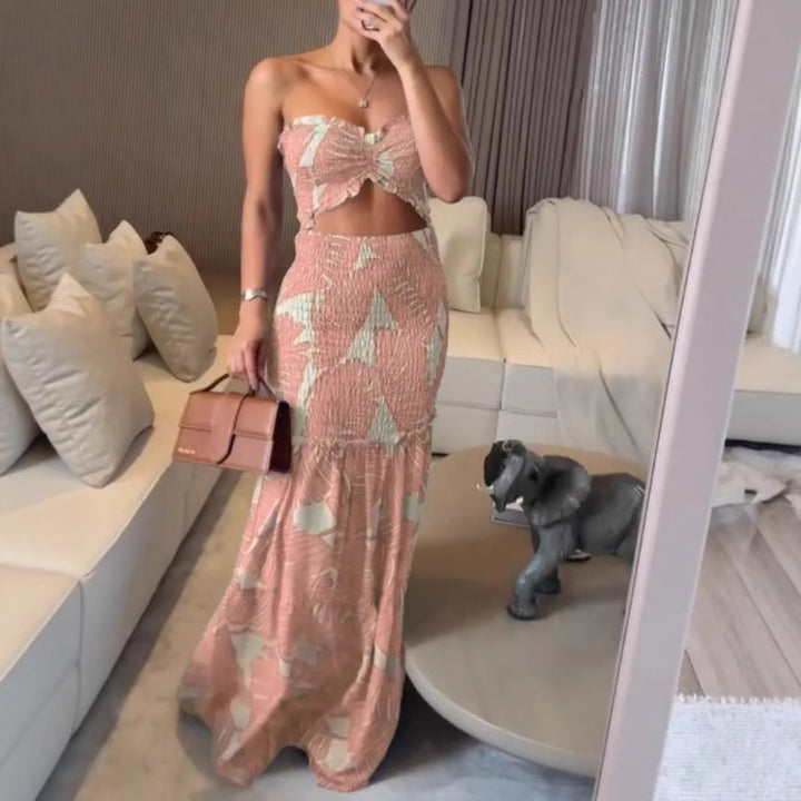 Dame Maxikjole med Off-Shoulder design og flæsedetaljer Stilla