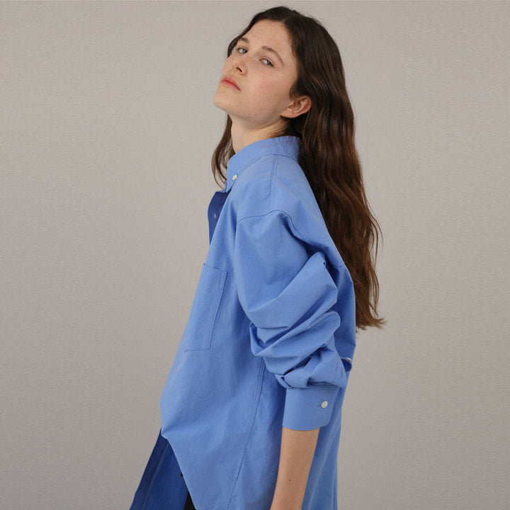 Dame Løs Oversized-Skjortebluse med elegante detaljer og voluminøse ærmer Stilla