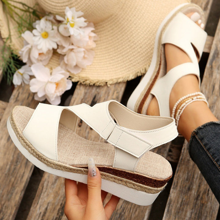 Dame Wedge-sandaler med åndbar struktur og justerbar rem Stilla
