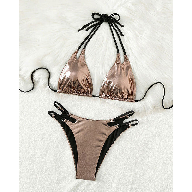 Dame triangel-bikini med elegante cut-out-detaljer Skovae