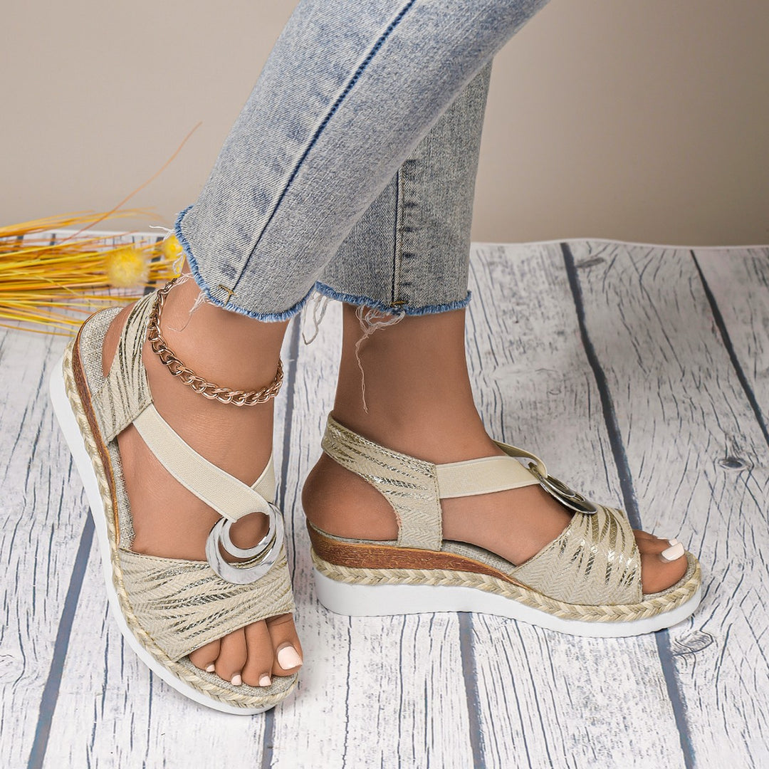 Dame Wedge-sandaler med luksuriøs remdesign og ergonomisk fodseng Stilla