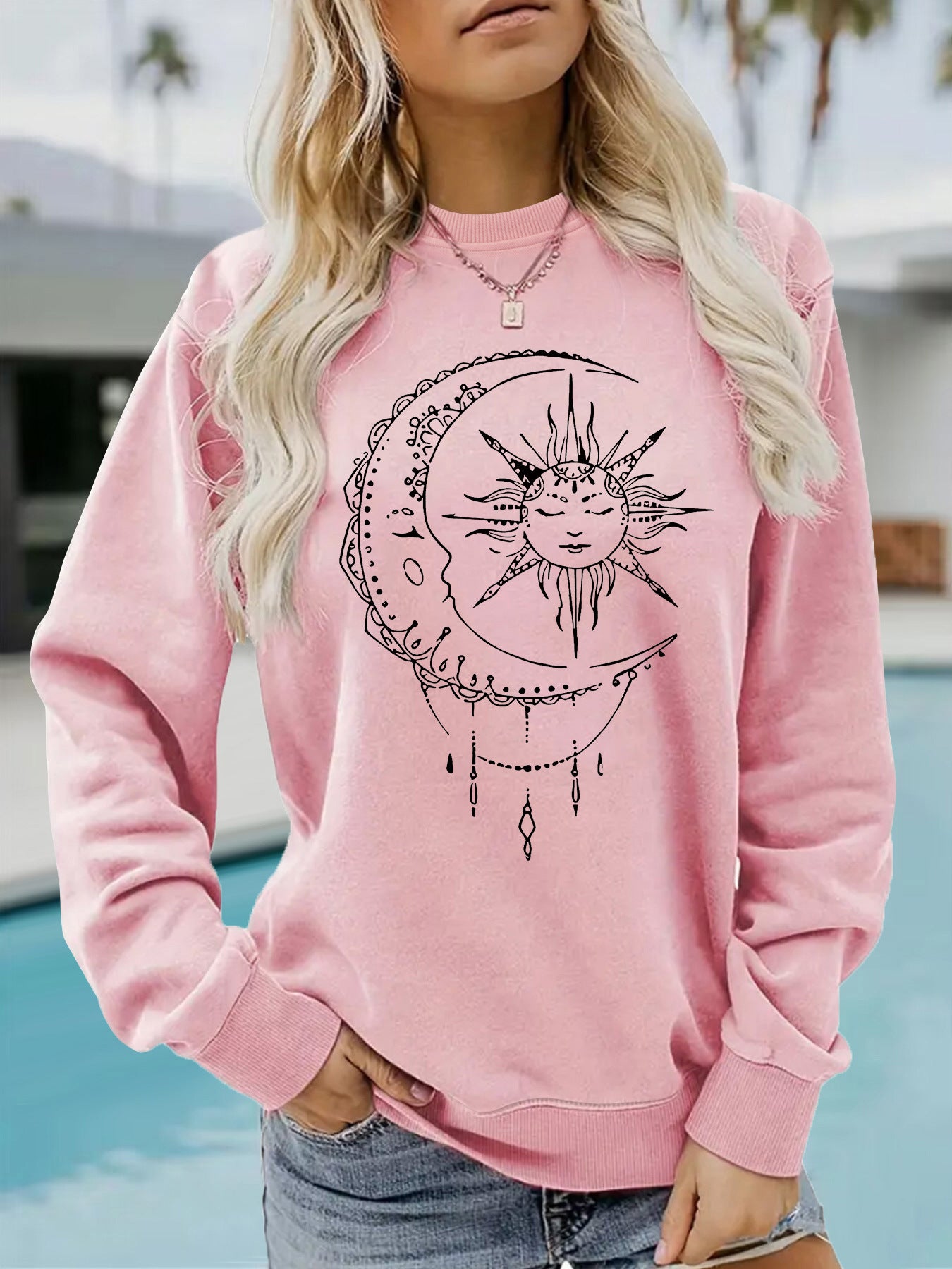 Kvinders sweatshirt med kunstnerisk sol- og månedesign Stilla