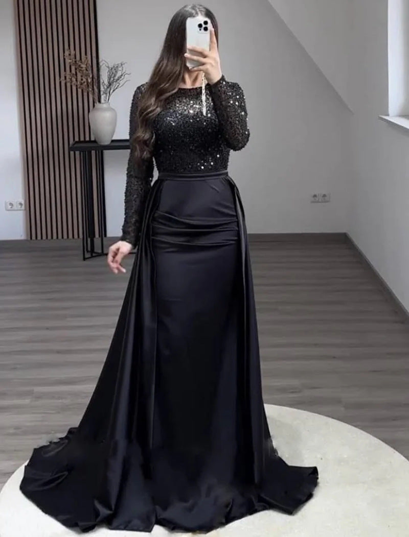 Kvinder Elegant Aftenkjole med Glitter Detaljer og Flydende Stof