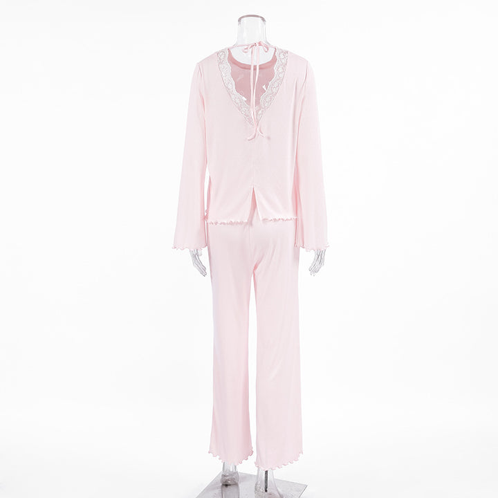 Dame afslappet pyjamasæt med flæsedetaljer og åndbart stof Stilla