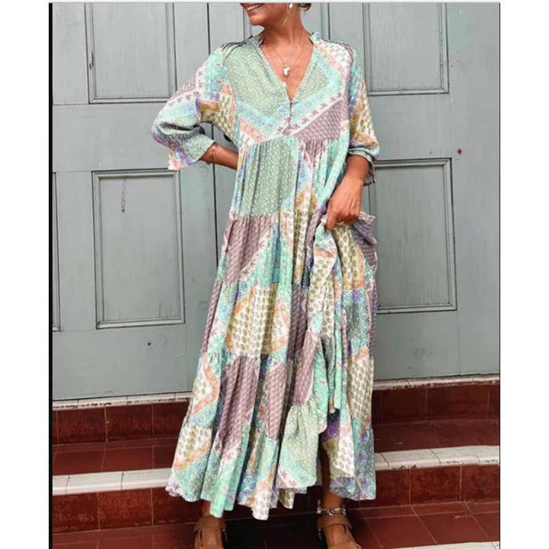Dame Maxikjole i Boho-stil med flydende snit og patchwork-mønster Stilla