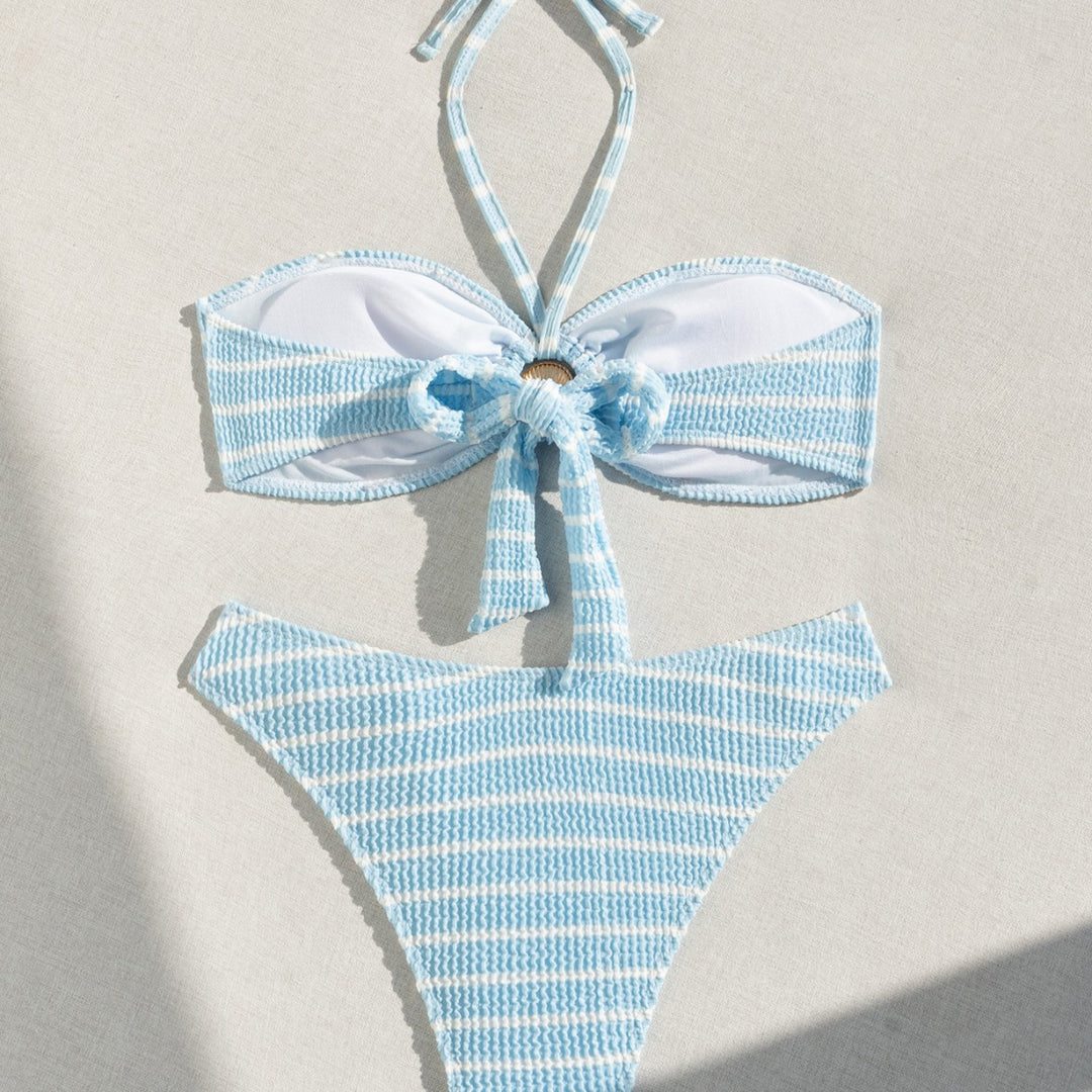 Dame bandeau-bikini med elegant muslingedetalje og sidelukninger Stilla