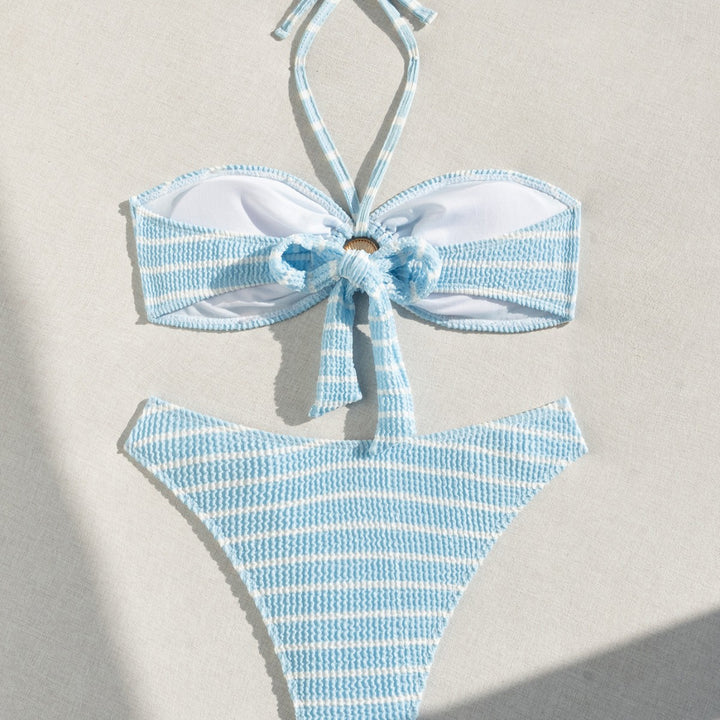 Dame bandeau-bikini med elegant muslingedetalje og sidelukninger Stilla