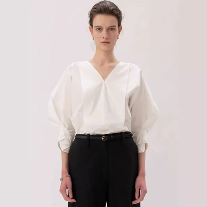 Dame klassisk bluse med voluminøse ærmer og V-udskæring Stilla