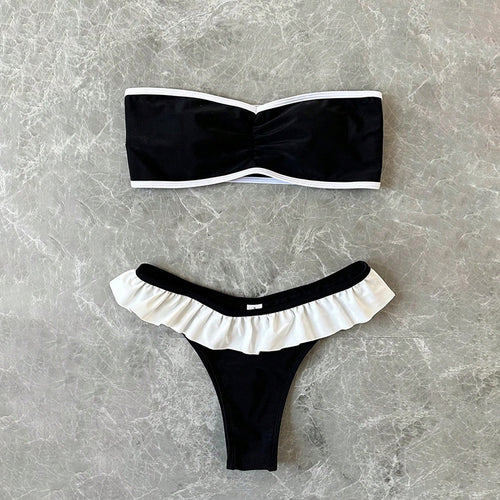 Dame Bandeau-bikini med flæsedetaljer og kontrasterende accenter Skovae