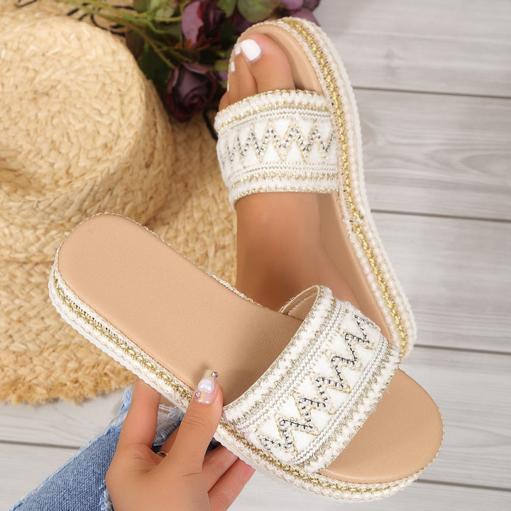 Dame Wedge-sandaler med farverigt broderidesign og ergonomisk sål Stilla