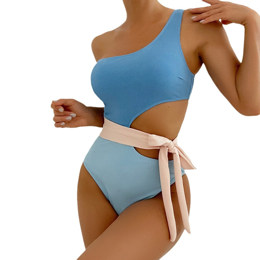 Dame En-sidig Badedragt med elegant Cut-Out og bindebånd Stilla