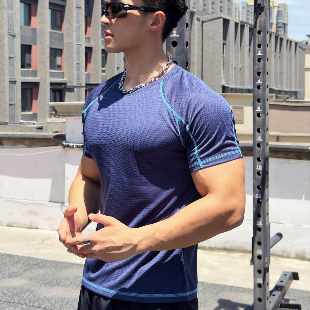 Herrer åndbar fitnessshirt med anatomisk snit Stilla