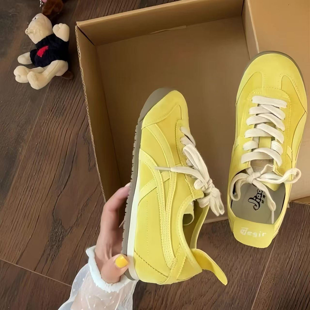 Dame sneakers med stilfuldt metallic-indlæg og åndbart overmateriale Stilla