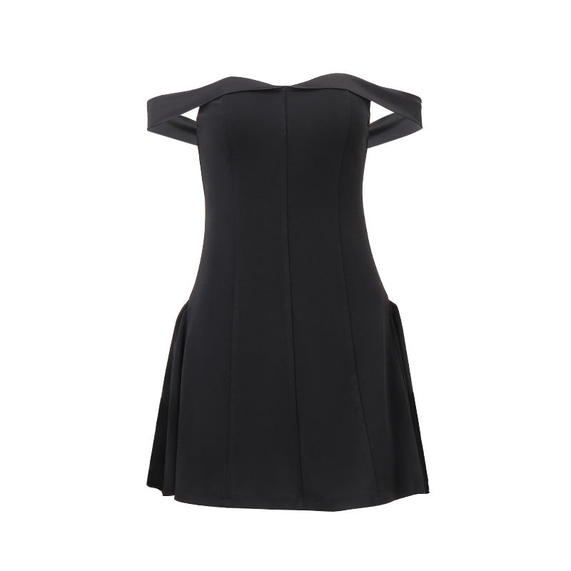 Dame Off-Shoulder Kjole med figursyet snit og flydende nederdel Stilla