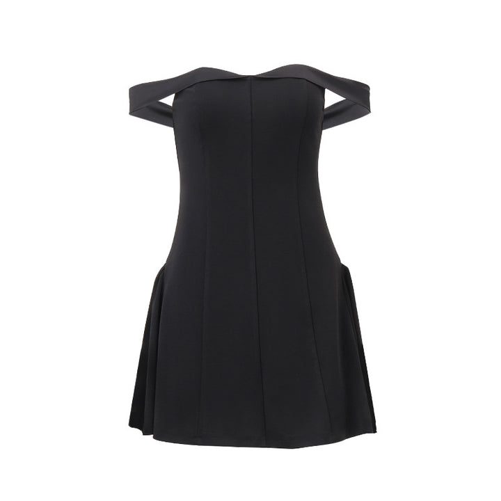 Dame Off-Shoulder Kjole med figursyet snit og flydende nederdel Stilla
