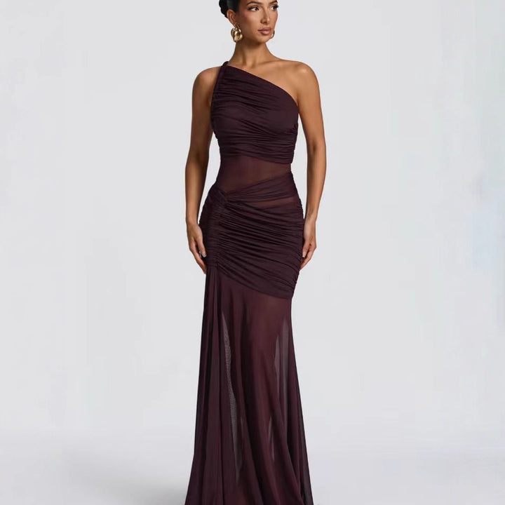 Dame elegante asymmetrisk aftenkjole med raffinerede volangdetaljer Skovae