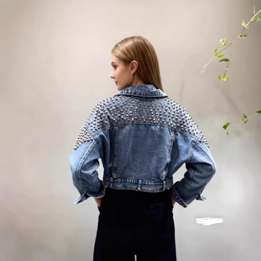 Kvinders denimjakke med nitteudsmykninger Stilla