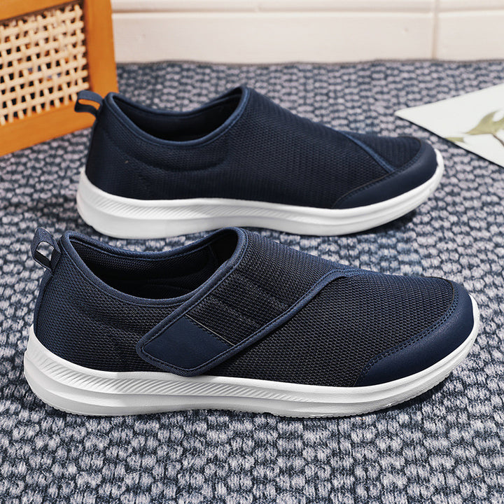 Herrer nan åndbar fritidssko i slip-on stil med velcro og polstret komfortsål Skovae