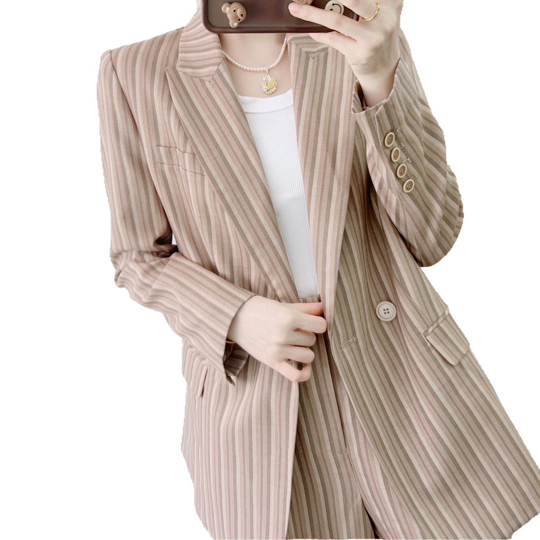 Dame Stribet Blazer i moderne snit med elegante detaljer Stilla