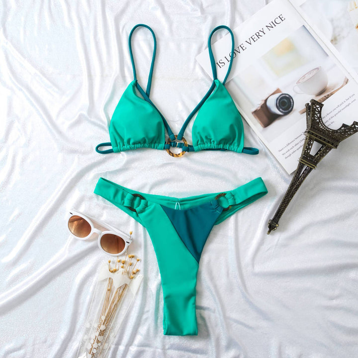 Dame Triangle-Bikini med moderigtige ringdetaljer Skovae
