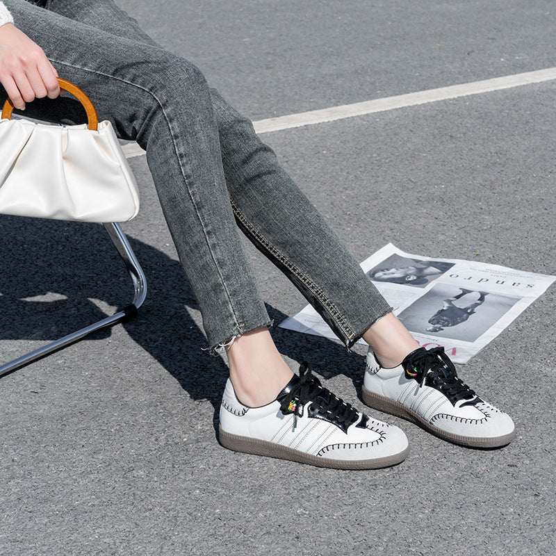 Dame Sneaker med kunstneriske håndbroderier og komfortabel sål Stilla