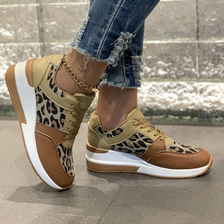 Dame moderigtige sneakers med dyremønster og polstret sål Stilla