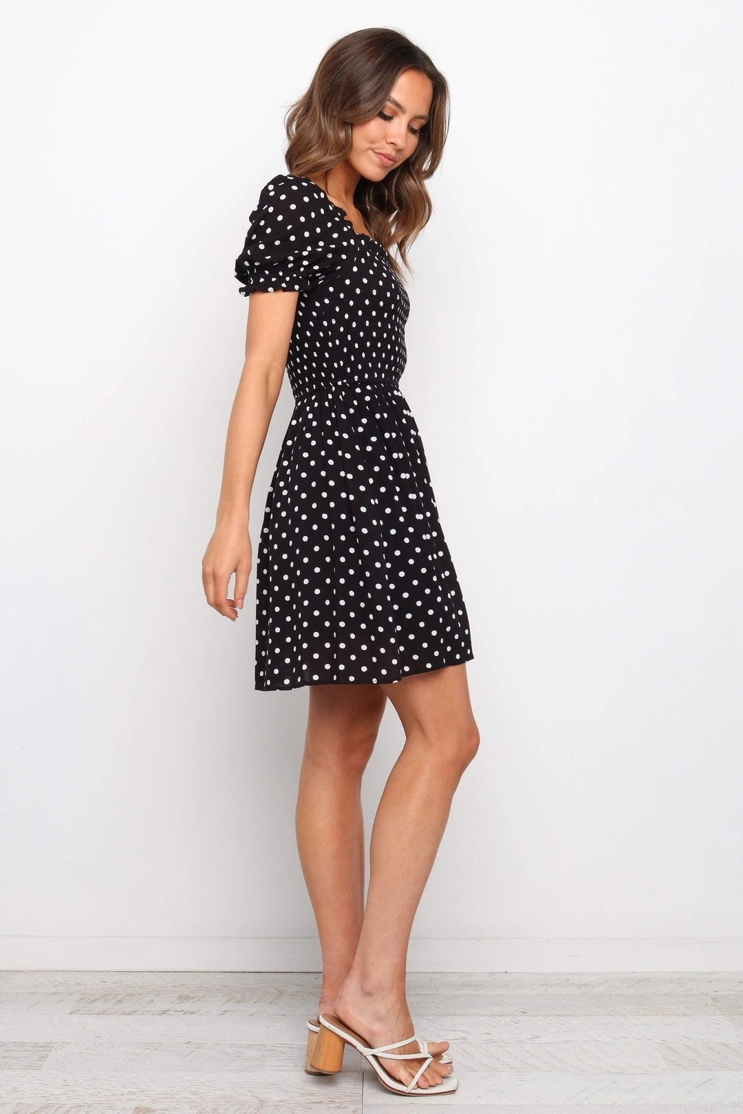 Dame Polka-Dot Mini Kjole med Puffærmer og Firkantet Udsnit Stilla
