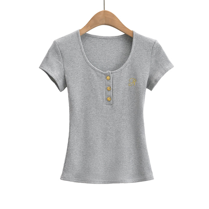 Dame Kortærmet T-Shirt med Knapdetaljer og elegant Rundhalset Stilla