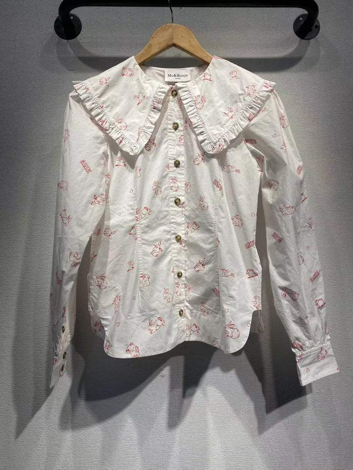 Dame ruffles bluse med dyremotiv og stilfuld krave Stilla