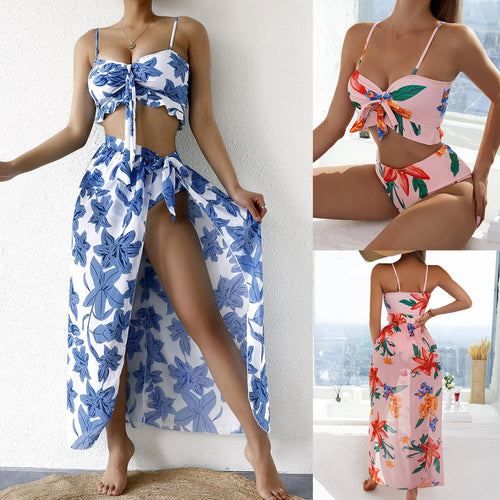 Dame bikiniset med blomster overkjole og rynkning Stilla