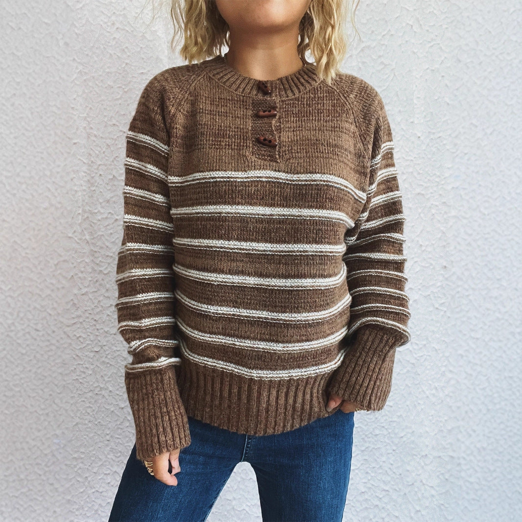 Kvinder mønstrede strikkede sweater med knapdetaljer og vid hals Stilla