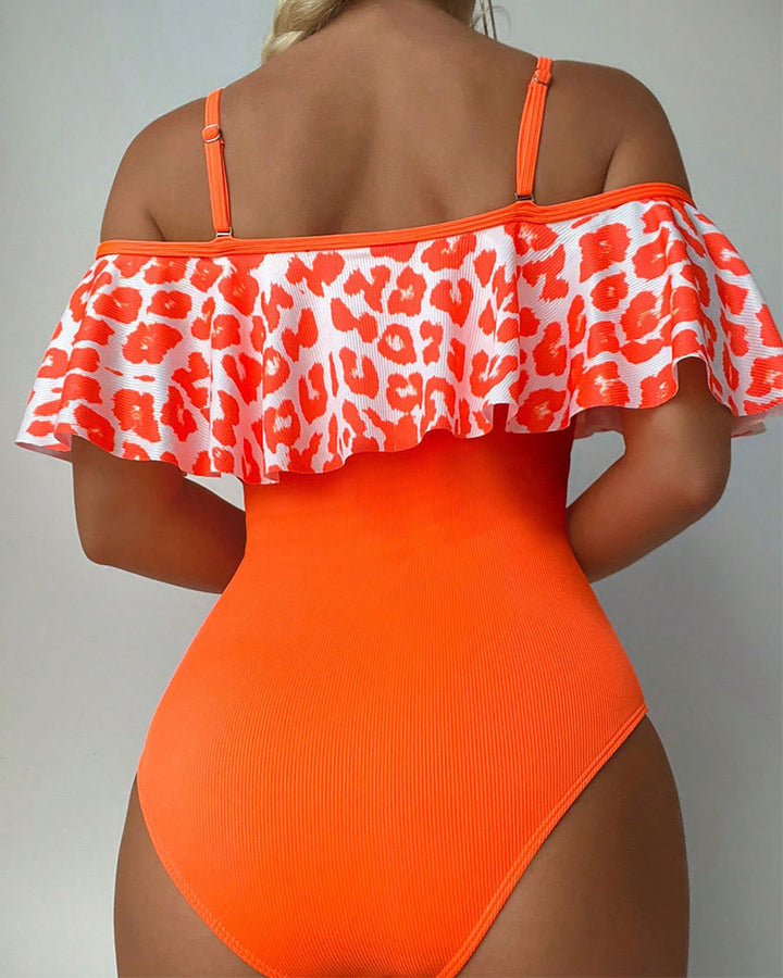 Dame one-piece badeshorts med lyst flæse design og moderigtigt leopard mønster Skovae