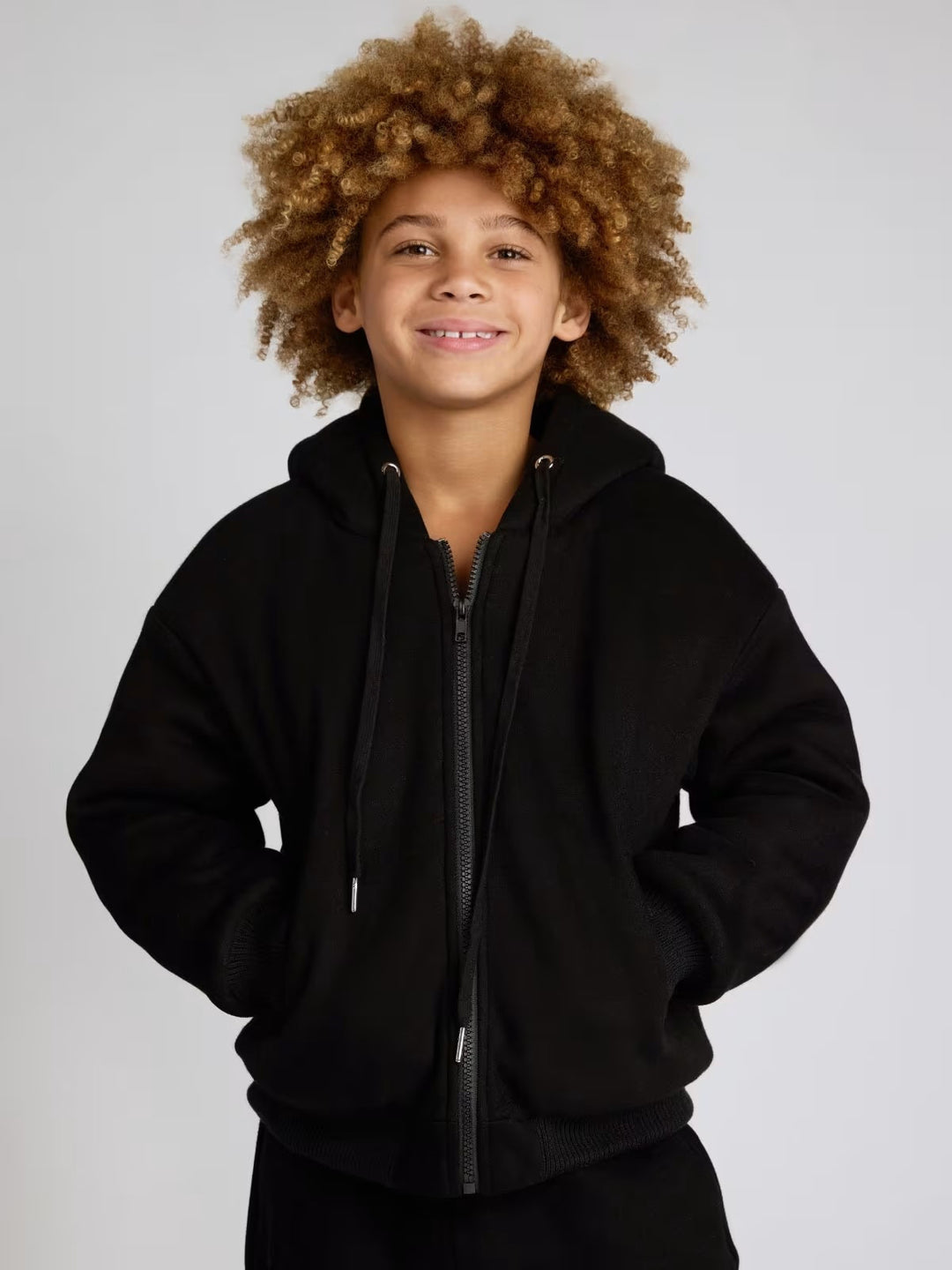 Damernes oversized hoodie jakke med praktisk lynlås og afslappet pasform Skovae