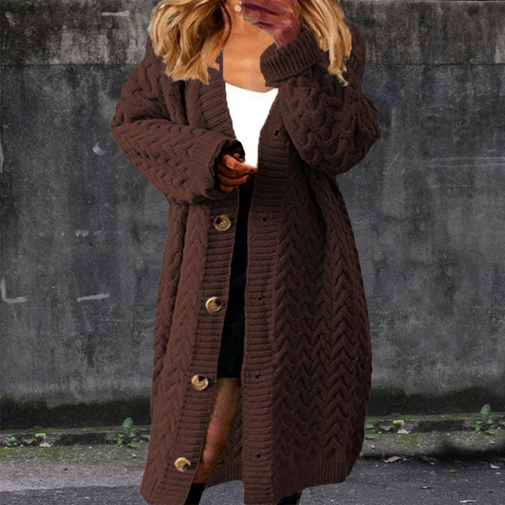Kvindernes chunky strikket cardigan med tekstureret kabelmønster og praktiske knapper Stilla