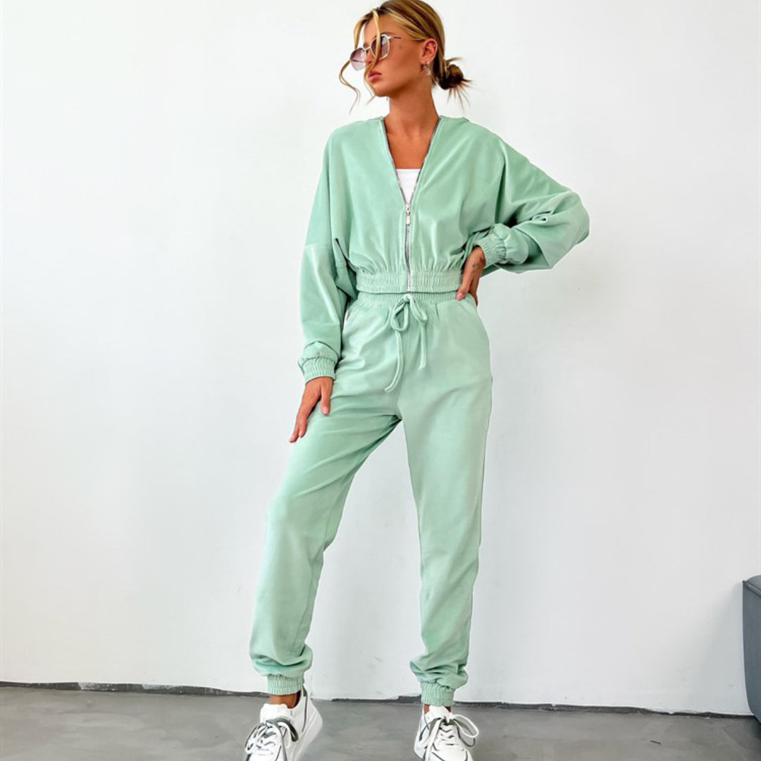 Kvindernes sporty velour sæt med modern lynlås og elastisk talje Skovae