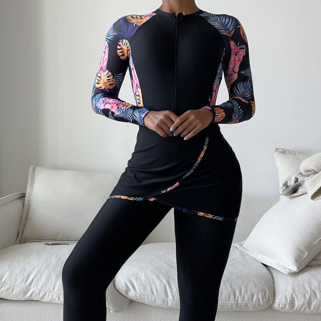 Dame Sporty badedragt med UV-beskyttelse og feminint indpakningsdesign Skovae