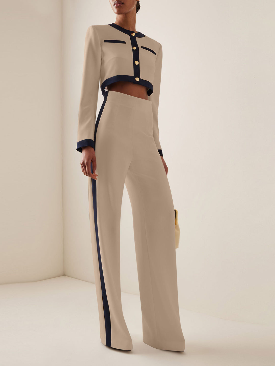 Dame elegant cropped blazer sæt med vidde bukser og gyldne knapper Stilla