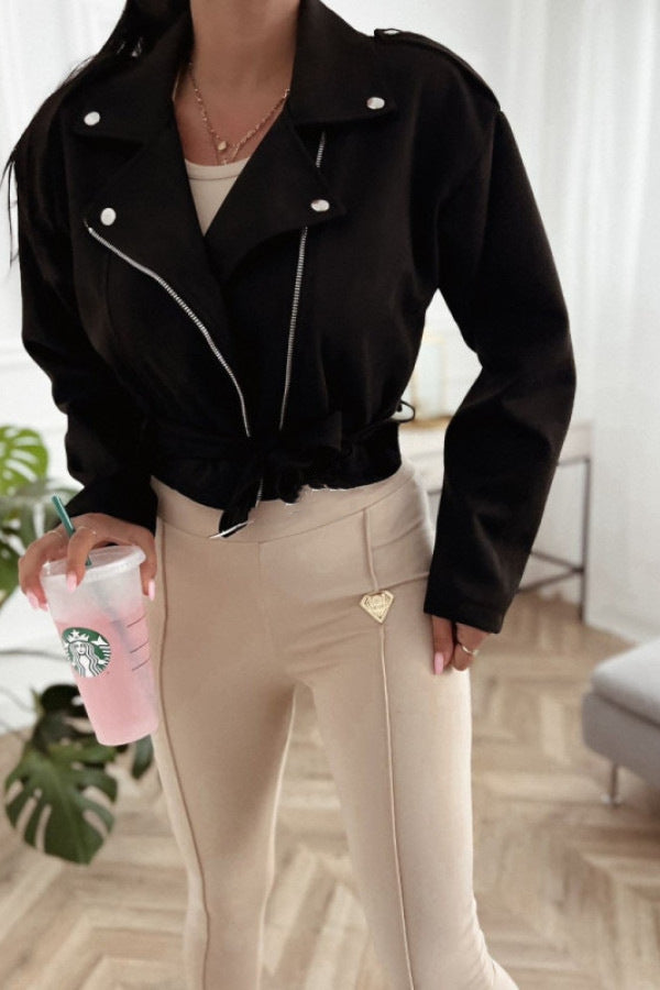 Damer elegant og fashionable faux læder bikerjakke med bælte Stilla