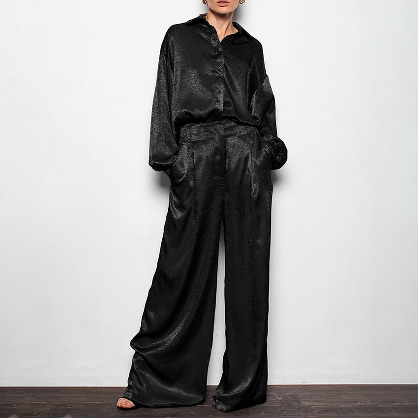 Dame Satin-bluse- og bukse-sæt med brede skær og moderne detaljer Stilla