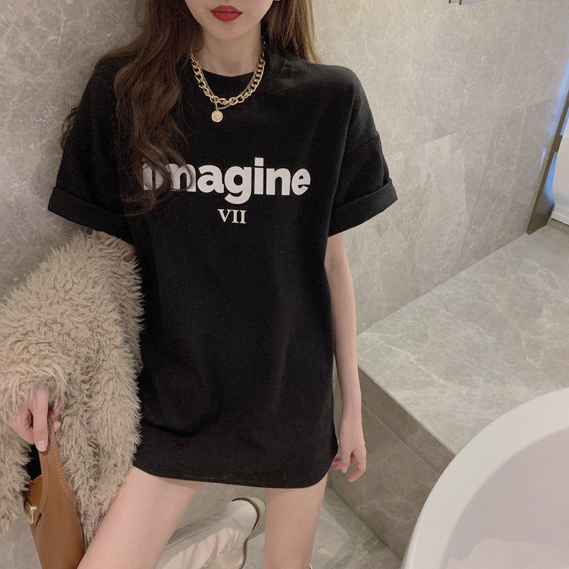 Kvinders komfortable oversized T-shirt med kreativt print og afslappet snit
