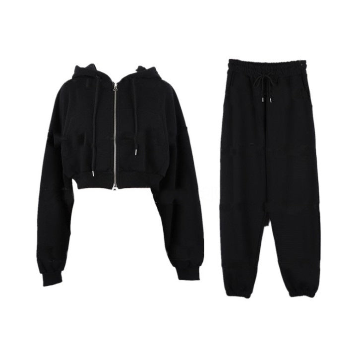 Kvinders afslappede sæt med cropped hoodie og joggerbukser Stilla