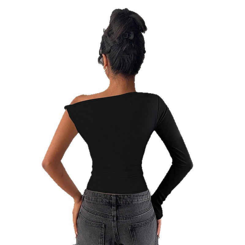 Dame asymmetrisk langærmet top med off-shoulder design Skovae
