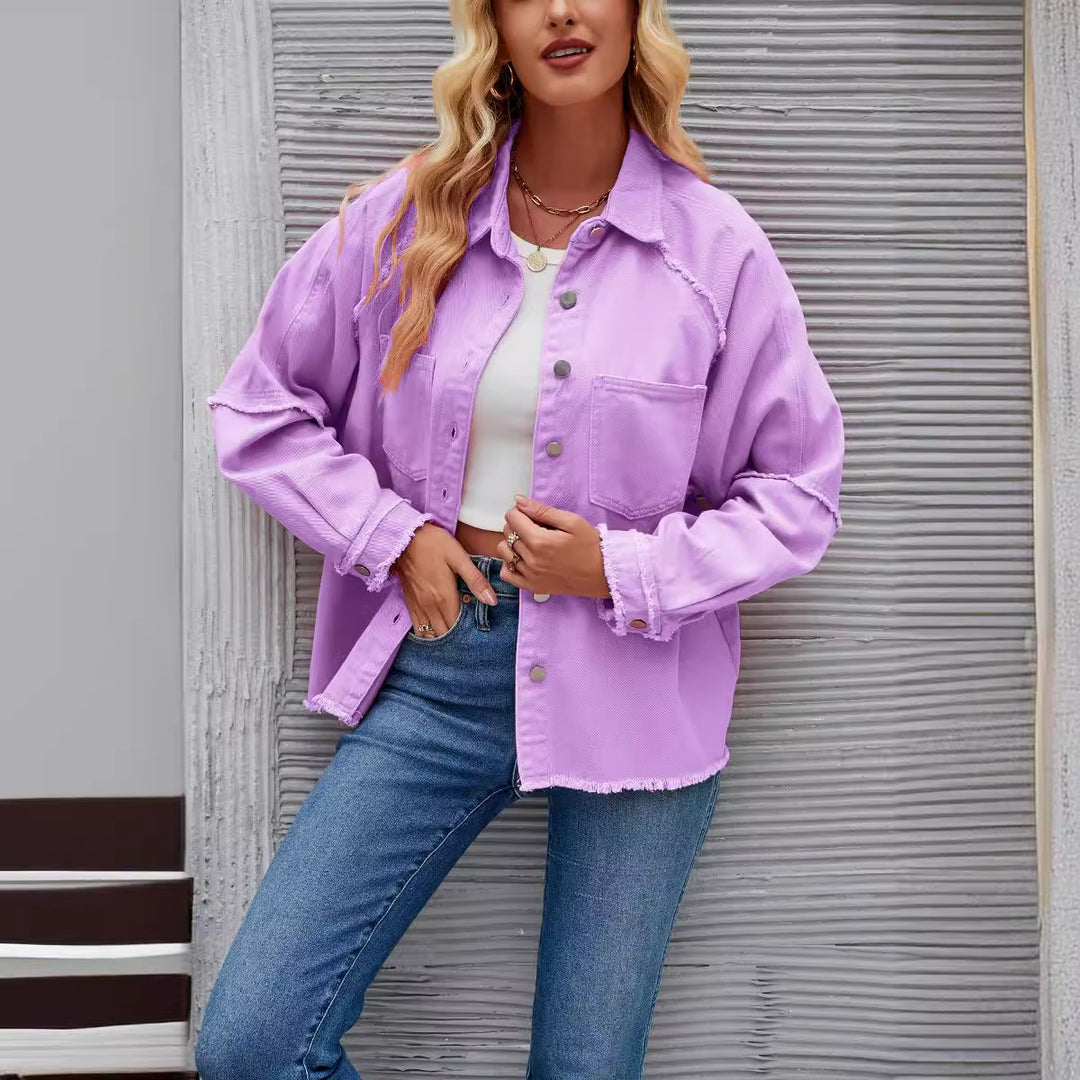 Dame Denimjakke med afslappet snit og frynset detaljer Stilla