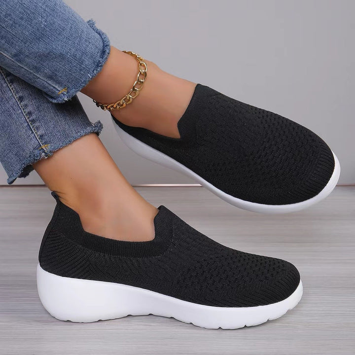 Dame Slip-On Sneakers med åndbart strik-overmateriale og skridsikker sål Stilla