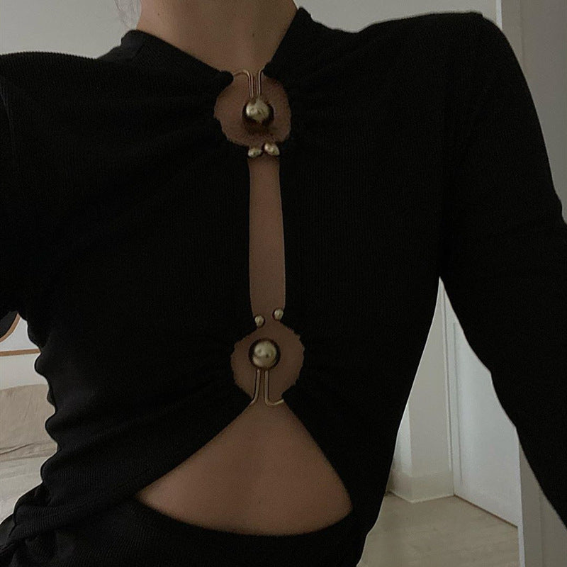Damebody med rynker og dekorative cut-outs Stilla