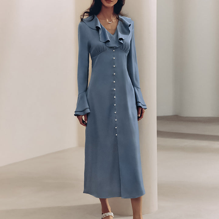 Dame Maxikjole med voluminøse flæser og elegant knapliste Stilla