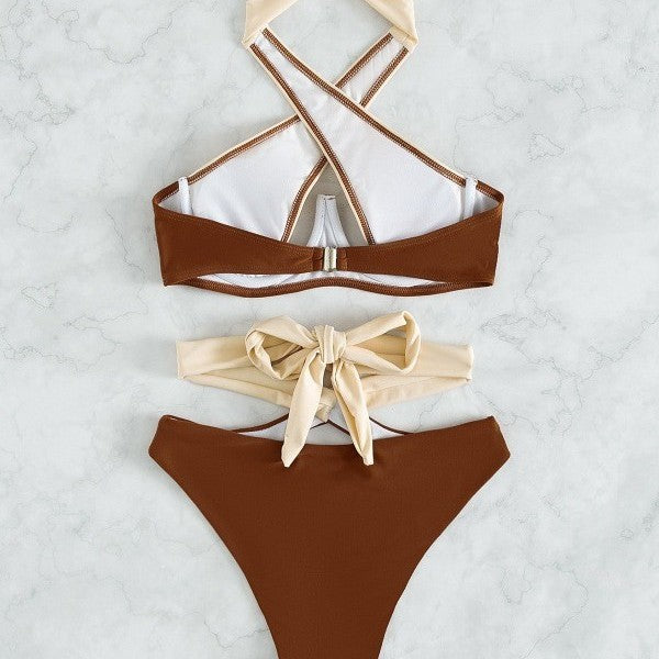 Dame bikini-sæt med forførelses cut-out og moderigtigt knude-design Stilla