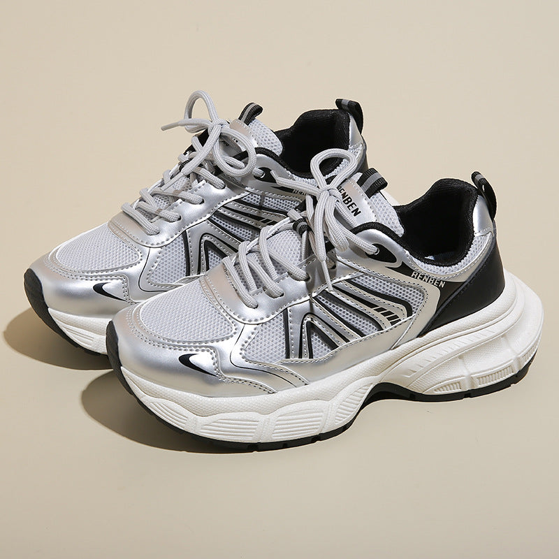 Dame løbesneaker med åndbart mesh-overflade og stabil dæmpningsteknologi Stilla